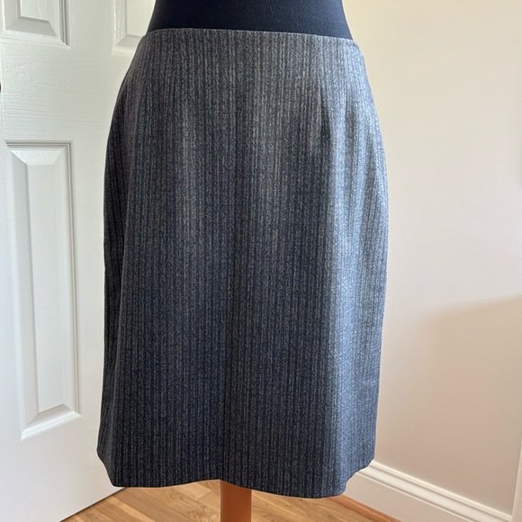 Caslon Dresses & Skirts - Caslon Striped Gray Pencil Skirt with Pink Lining Size 10